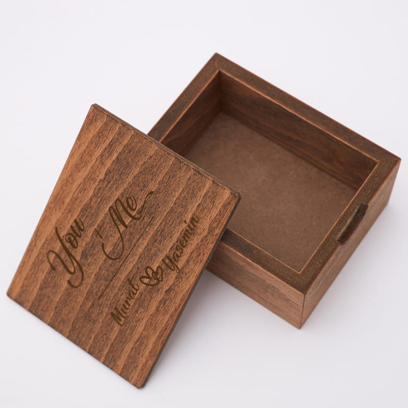 Sevgiliye Sen ve Ben Tasarımlı 70 Fotoğraflı İsme Özel Ahşap Kutu