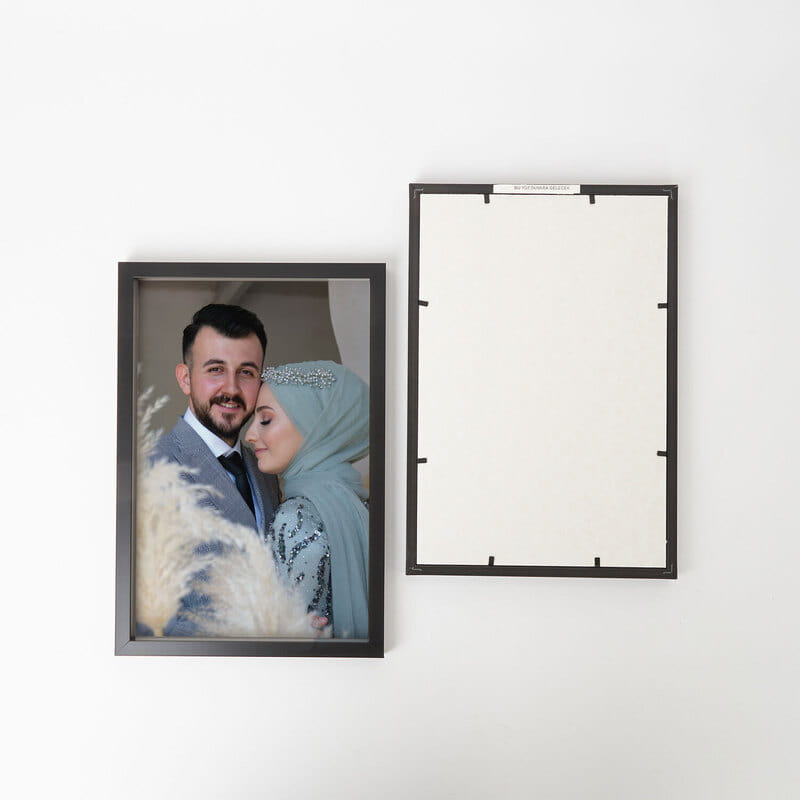 2'li Set Paspartulu Fotoğrafınıza Özel Siyah Yapışkan Çerçeve - 20x30