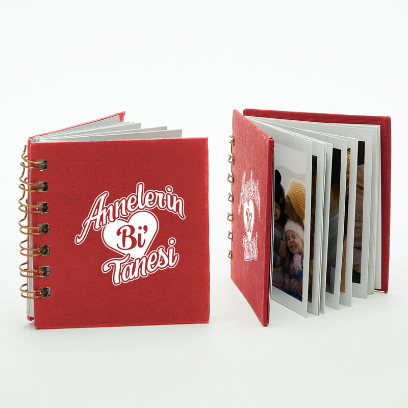 Annelerin Bi' Tanesine 40 Fotoğraflı Mini Fotoğraf Albümü