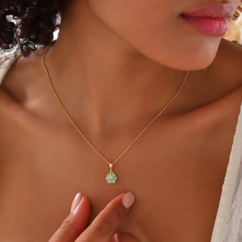 Buz Taşlı Çiçek Tasarımlı Zarif Gümüş Kolye