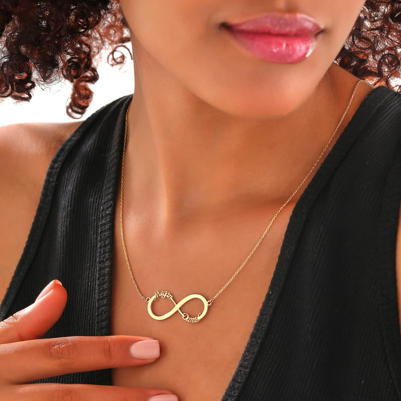 Çiftlere Özel Sonsuzluk İsim Yazılı Gümüş Kolye