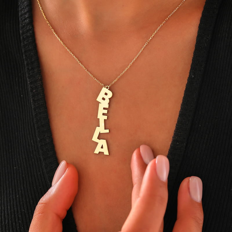 Dağınık Yazı Stili İsimli Gümüş Kolye