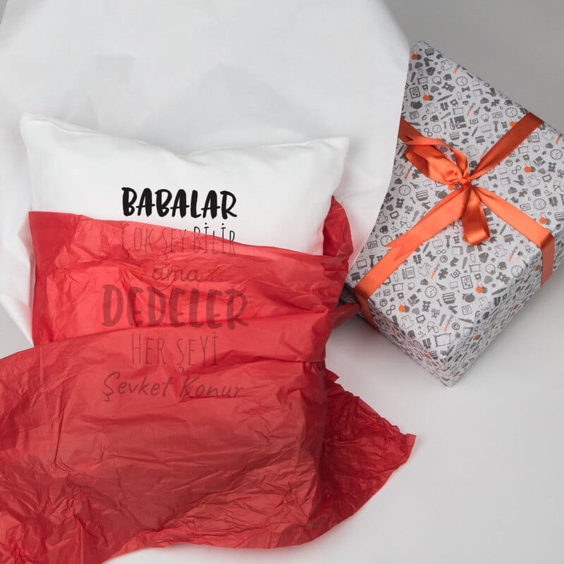 Dedeler Her Şeyi Bilir İsme Özel Tasarımlı Yastık