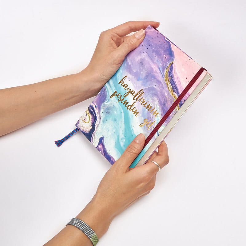 Hayallerinin Peşinden Git Tasarımlı Kitap Görünümlü Defter