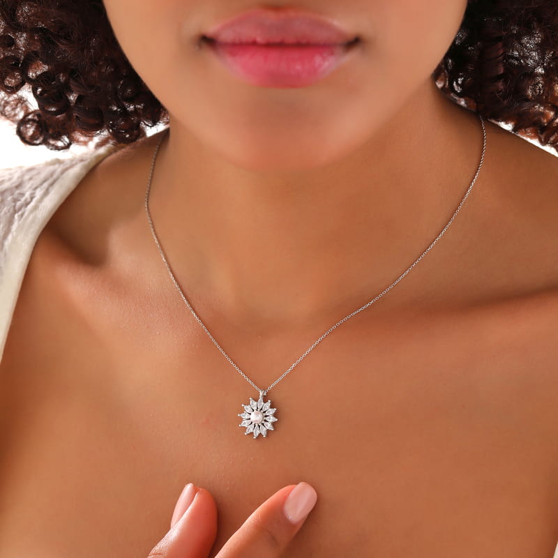 İnci Taşlı Çiçek Gümüş Kolye