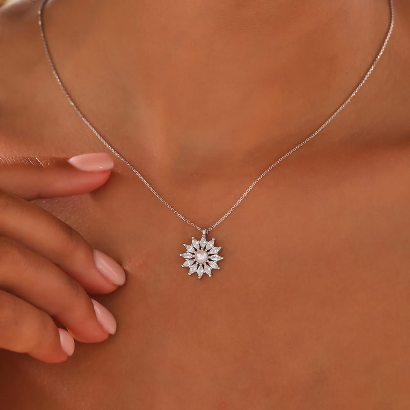 İnci Taşlı Çiçek Gümüş Kolye