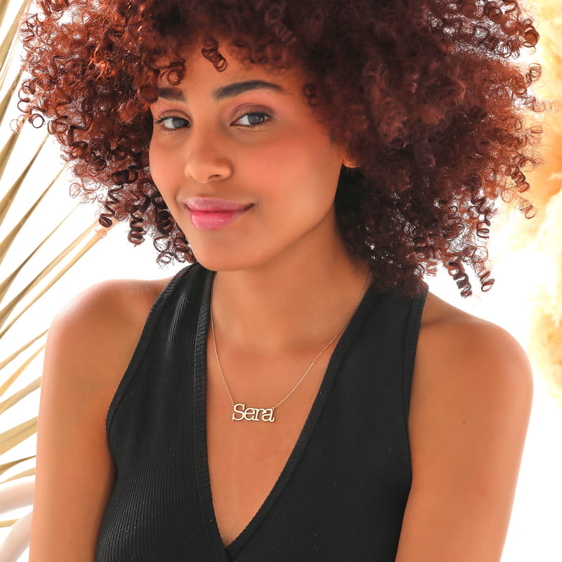 Kalın Tırnaklı Yazı Stili İsme Özel Gümüş Kadın Kolye