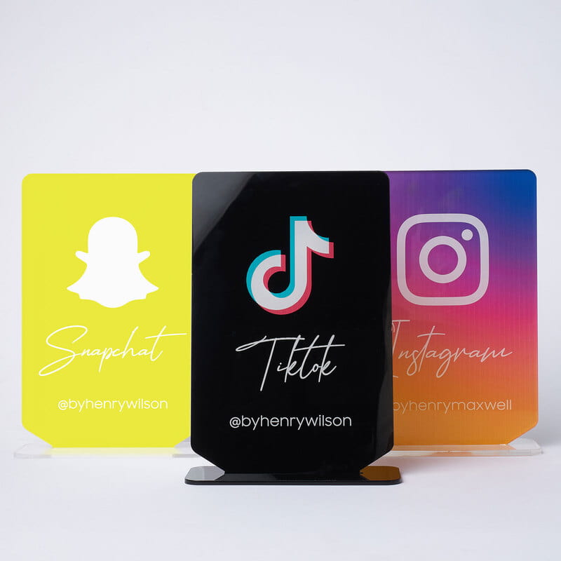Kişiselleştirilebilir Sosyal Medya Logolu Masaüstü Akrilik Plaket