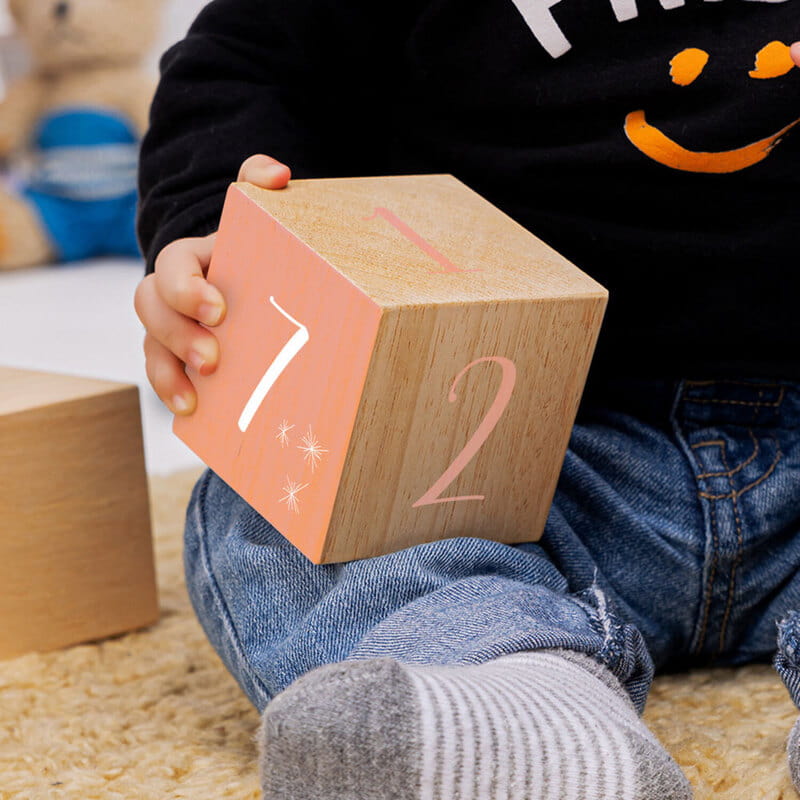 Kişiselleştirilebilir Yeni Doğan Kız Bebek Hediye Kutusu