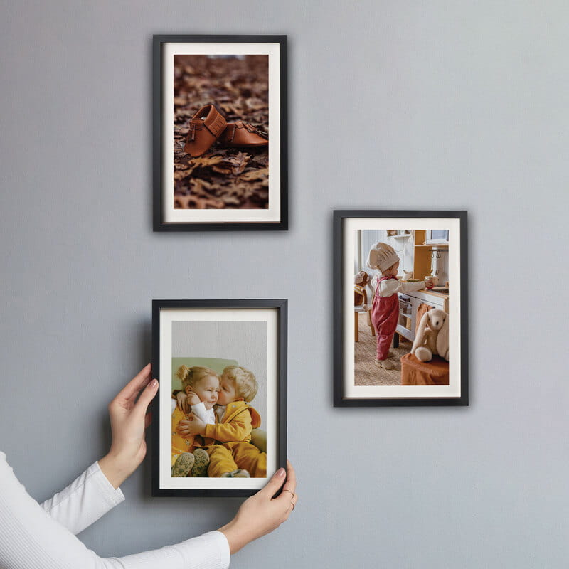 Kişiye Özel 3'lü Set Siyah Fotoğraf Çerçevesi - 20x30 Duvar Yapışkanlı