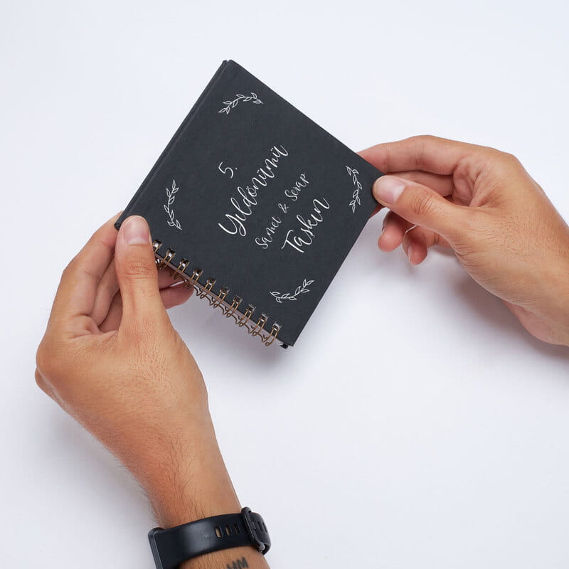 Kişiye Özel 70 Fotoğraflı Yıldönümü Fotoğraf Albümü