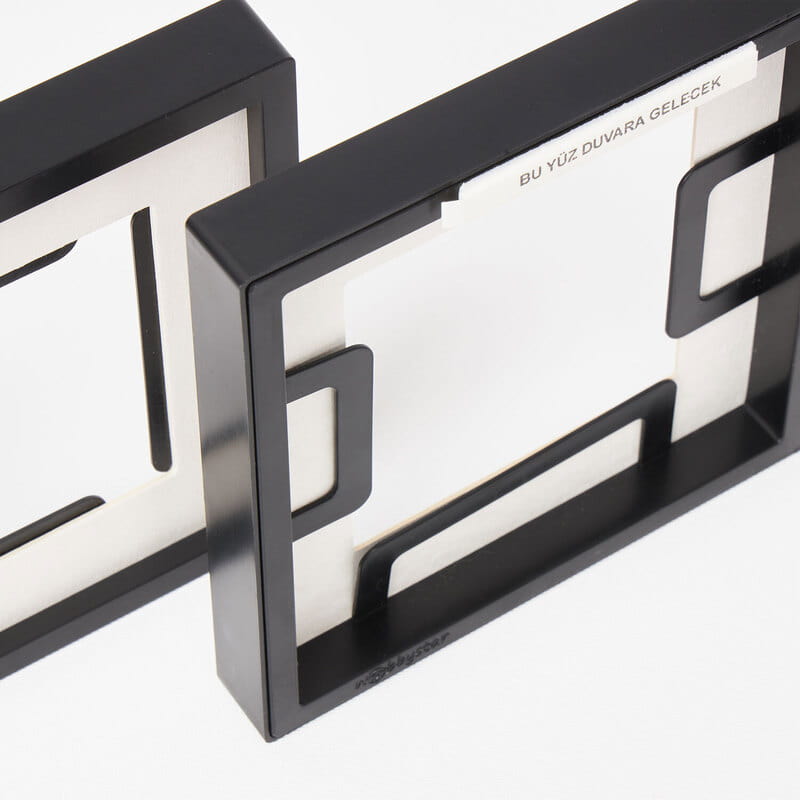 Kişiye Özel Paspartulu 4'lü Yapışkan Fotoğraf Çerçevesi