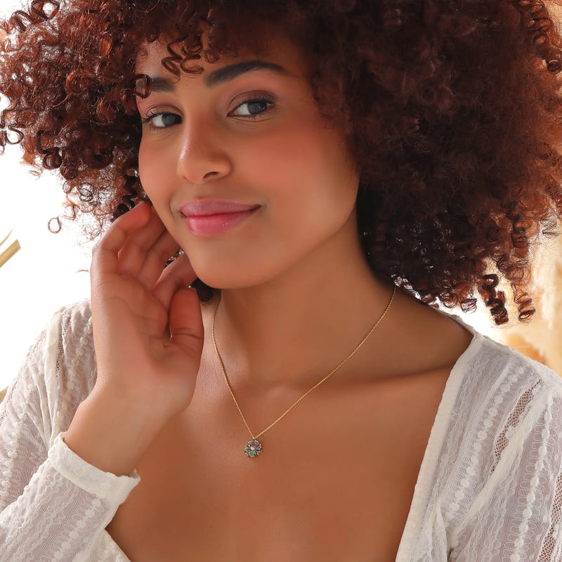 Mistik Topaz Taşlı Çiçek Gümüş Kolye