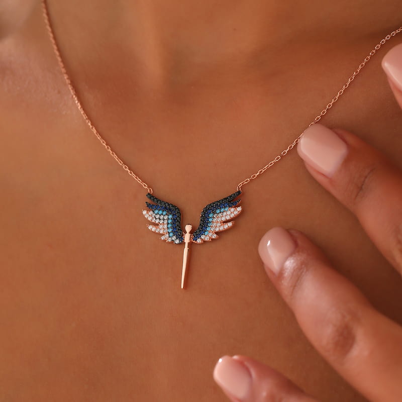 Renkli Taş İşlemeli Melek Gümüş Kolye