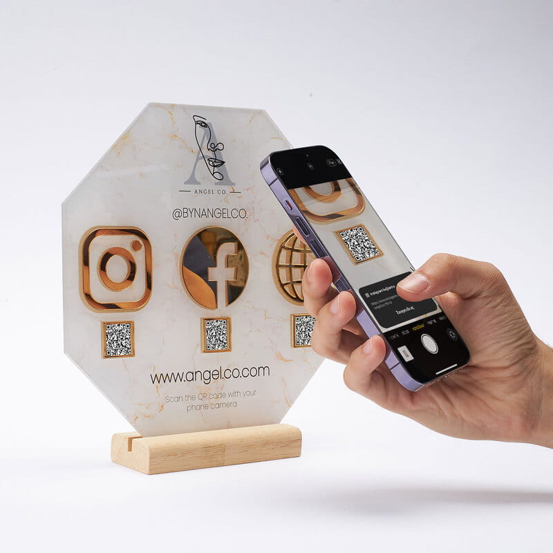 Sosyal Medya İconları Qr Kodlu Kişiye Özel Akrilik Plaket