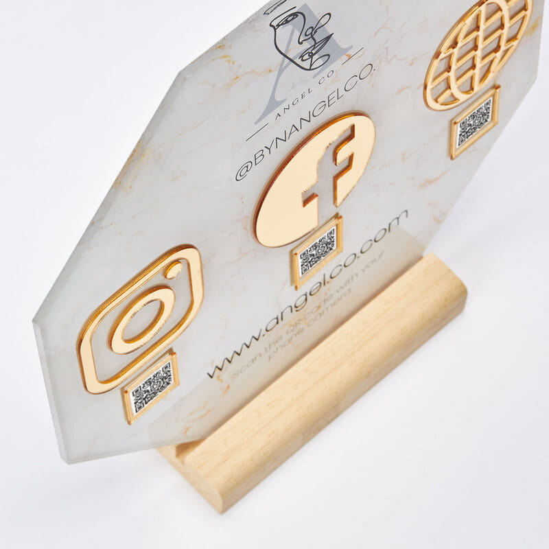 Sosyal Medya İconları Qr Kodlu Kişiye Özel Akrilik Plaket