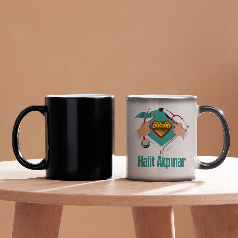 Süper Doktor İsme Özel Renkli Sihirli Kupa