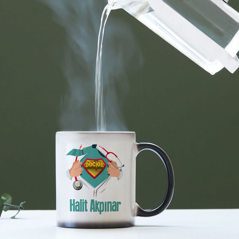 Süper Doktor İsme Özel Renkli Sihirli Kupa