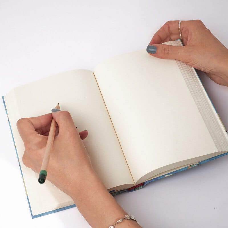 Van Gogh Badem Çiçeği Tasarımlı Kitap Görünümlü Defter