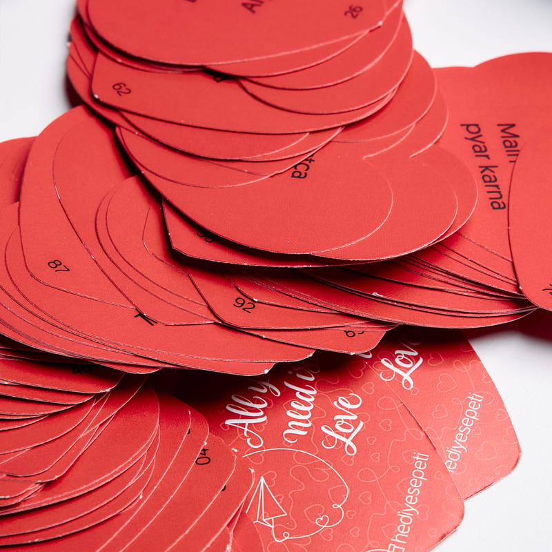 100 Dilde Seni Seviyorum Mesaj Kartları