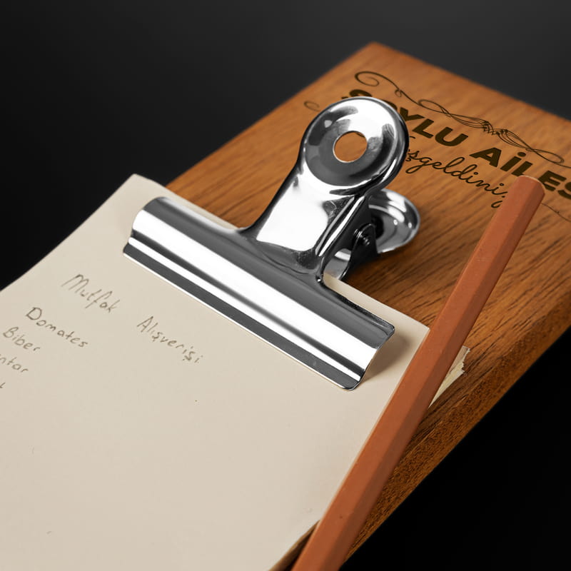 Aile Soyadına Özel Not Tutacaklı Anahtar Askılığı