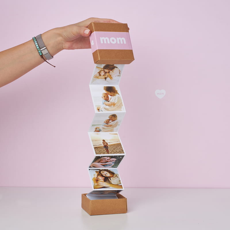 Anneye Hediye Mesaj ve Fotoğraflı Akordiyon Fotoğraf Kutusu