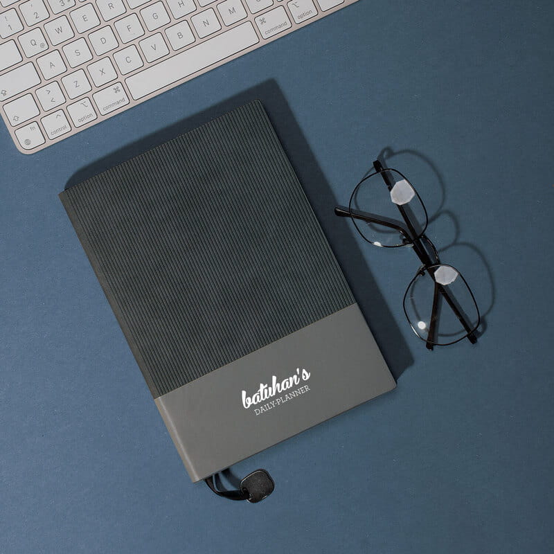 Dokulu Kapak Tasarımlı İsim Yazılı Defter