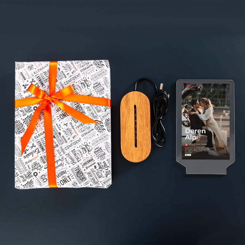 Film Afişi Tasarımlı Lovestory Led Lamba