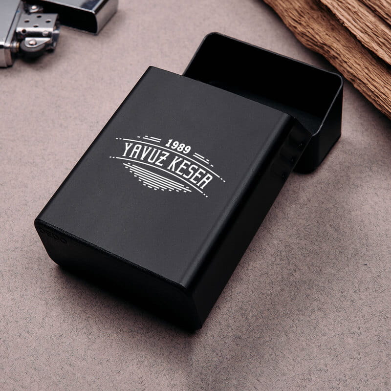 İsme Özel Tarihli Siyah Sigara Kutusu