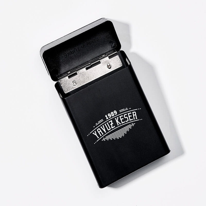 İsme Özel Tarihli Siyah Sigara Kutusu