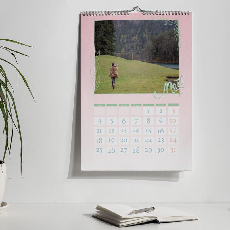 Kişisel Fotoğraflı Büyük Boy 2026 Duvar Takvimi