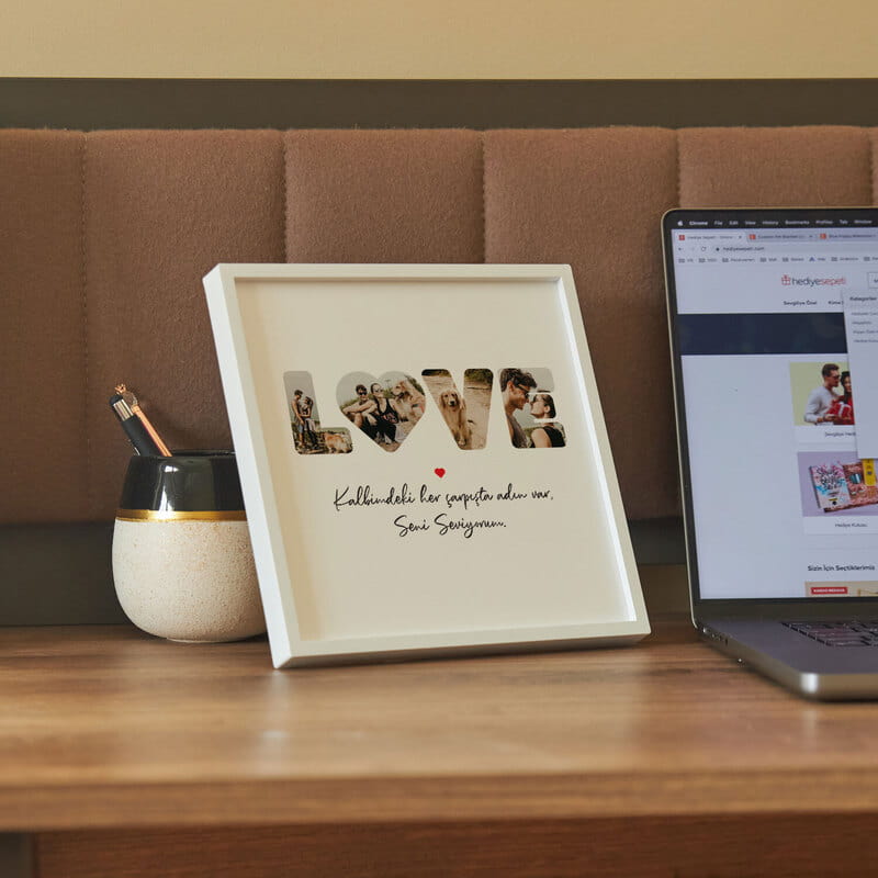 Kişiselleştirilebilir Beyaz LOVE Fotoğraf Çerçevesi