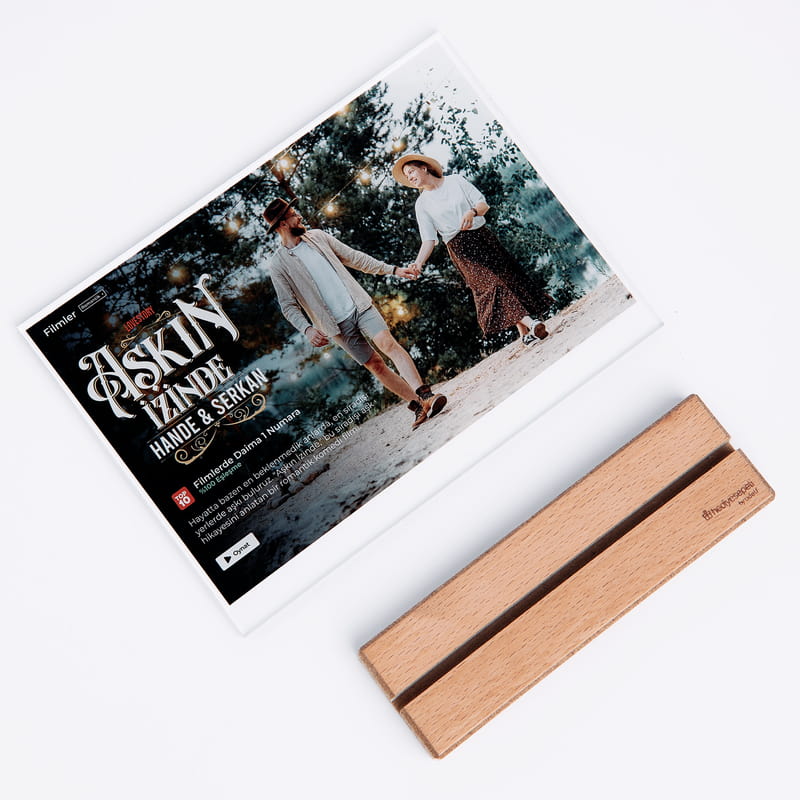 Kişiye Özel Aşkın İzinde Akrilik Film Plaketi