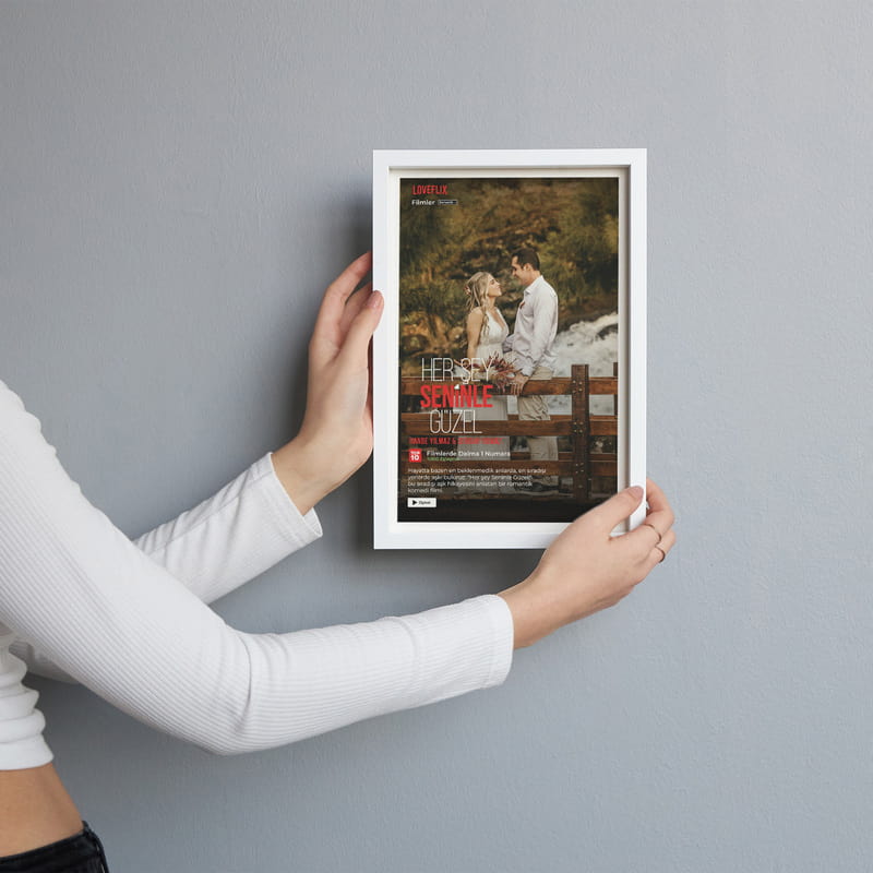Kişiye Özel Lovestory Tasarımlı Kendinden Yapışkanlı Çerçeve - 20x30