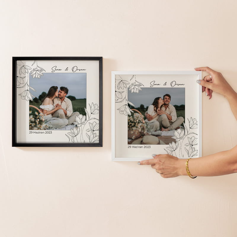 Minimal Çiçekler Kişiye Özel Duvar Yapışkanlı Çerçeve