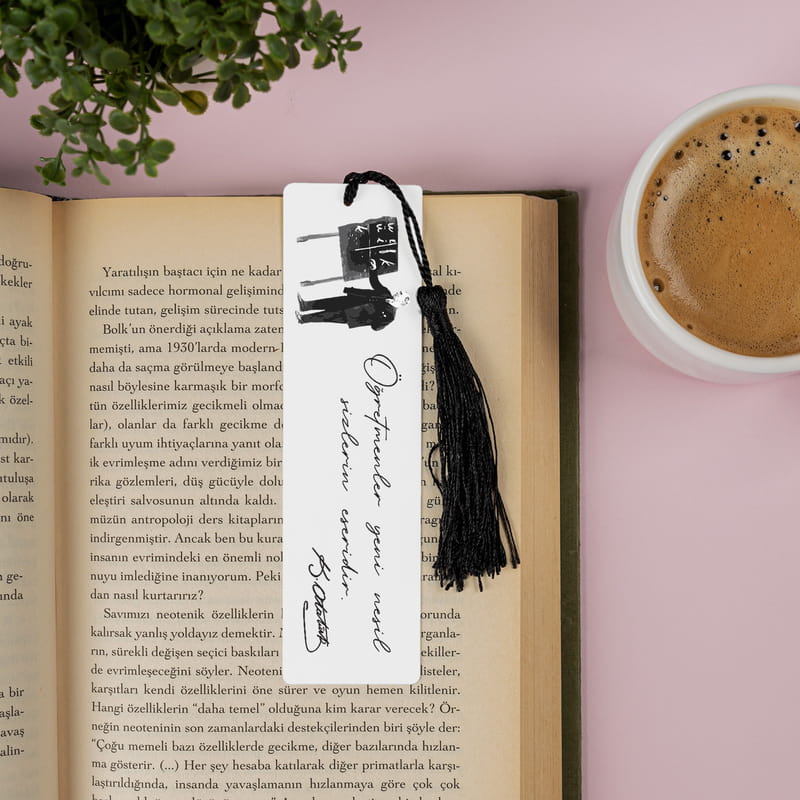 Öğretmenlere Atatürk İmzalı Kitap Ayracı