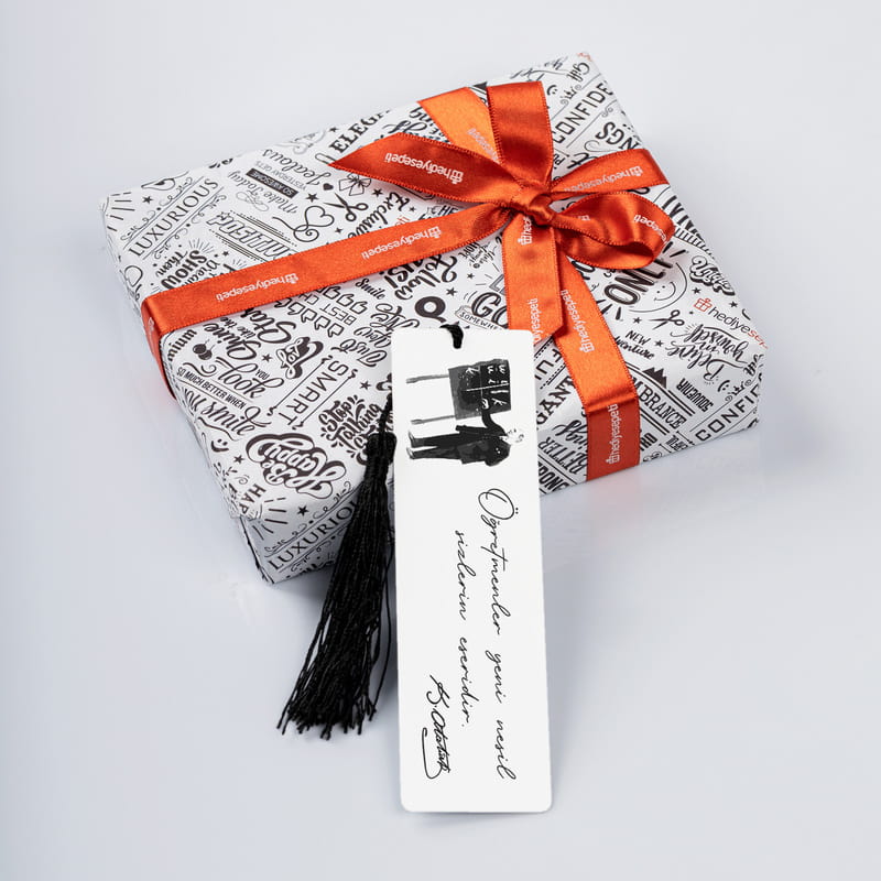 Öğretmenlere Atatürk İmzalı Kitap Ayracı