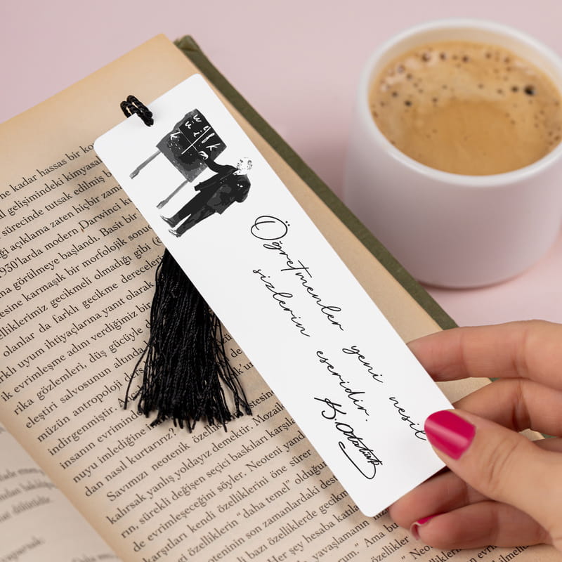 Öğretmenlere Atatürk İmzalı Kitap Ayracı