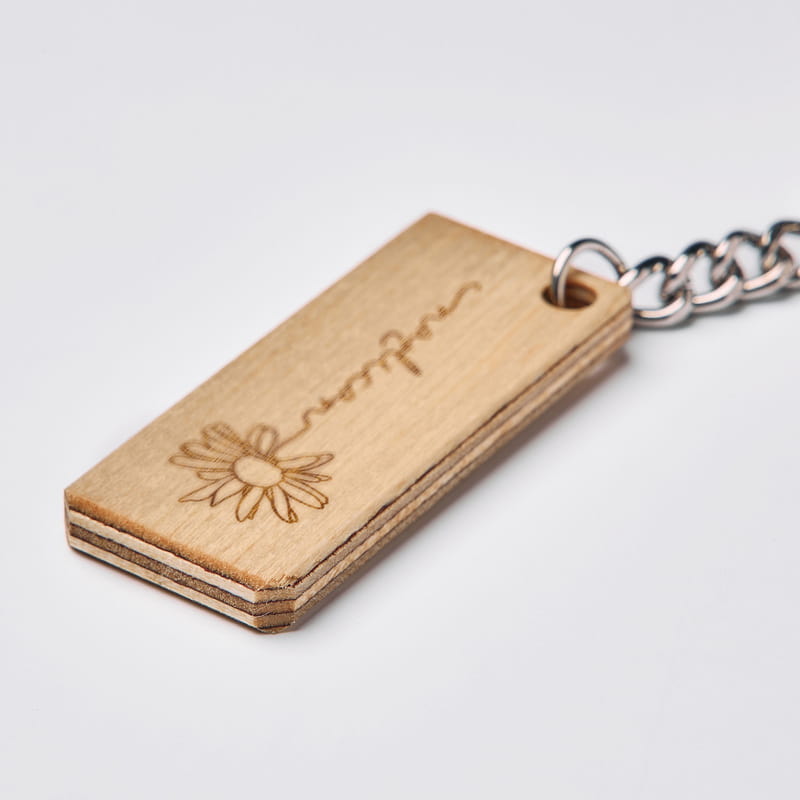 Papatya İsimli Ahşap Anahtarlık