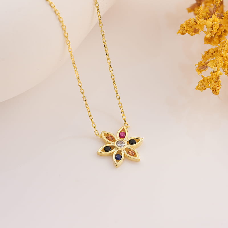 Renkli Taş Detaylı Gümüş Çiçek Kolye