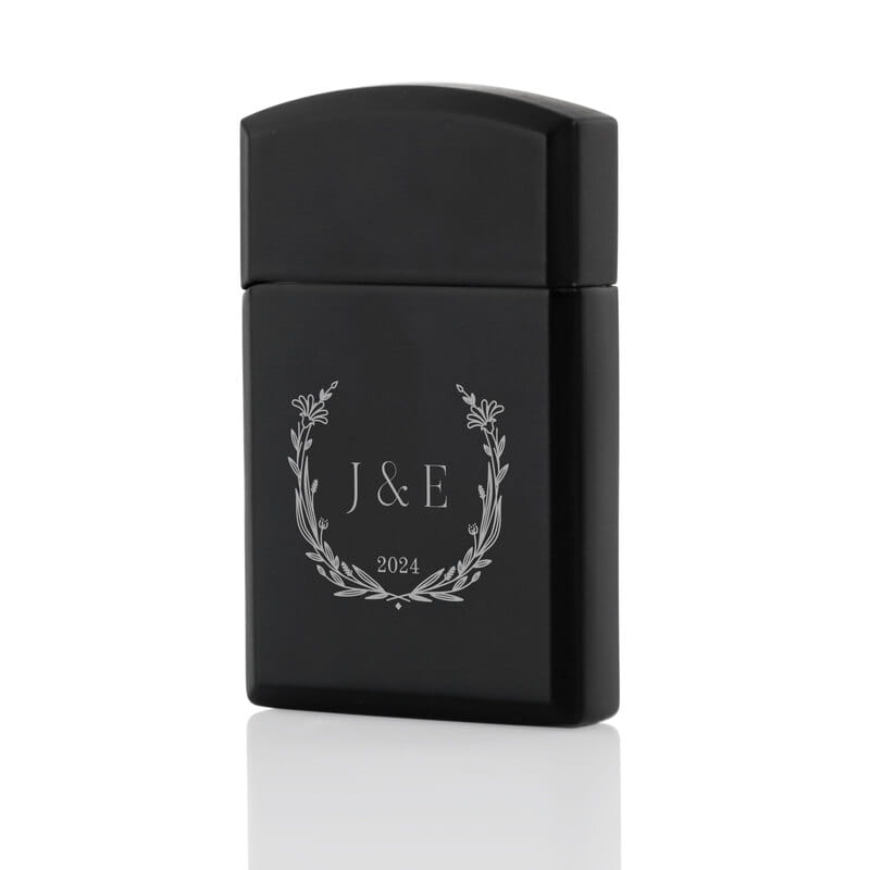 Tarih ve Harf Yazılı Siyah Çakmak