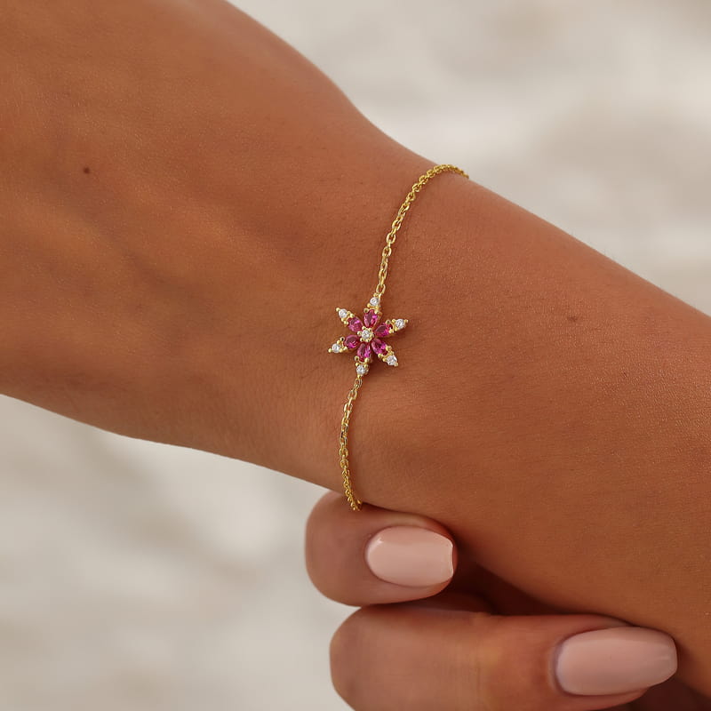 Yaşam Çiçeği Motifli Zirkon Taşlı Gümüş Bileklik