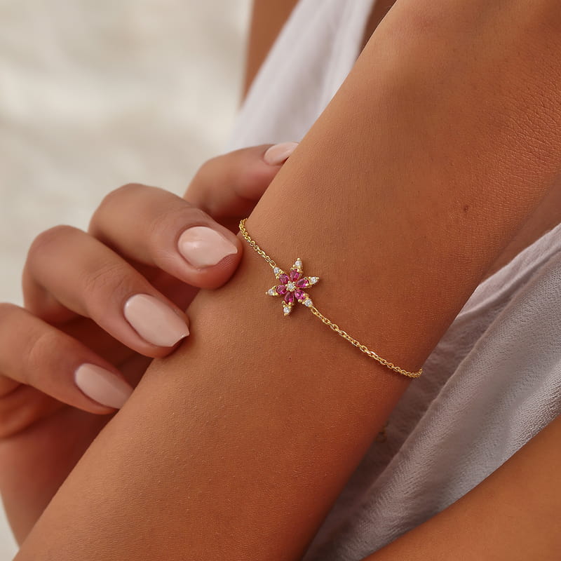 Yaşam Çiçeği Motifli Zirkon Taşlı Gümüş Bileklik