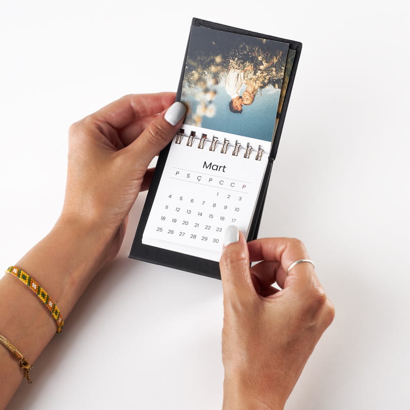 Yılbaşı Özel Masaüstü Fotoğraflı 2026 Mini Takvim