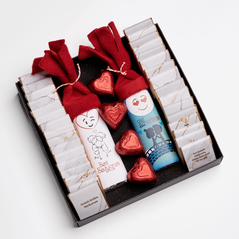 32 Sevgi Mesajlı Kutulu Çikolata