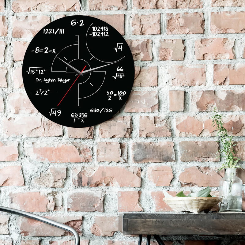 Arkadaşa Hediye Matematik Duvar Saati