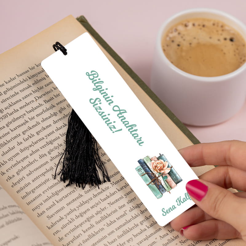 Bilginin Anahtarı Sizsiniz İsimli Kitap Ayracı