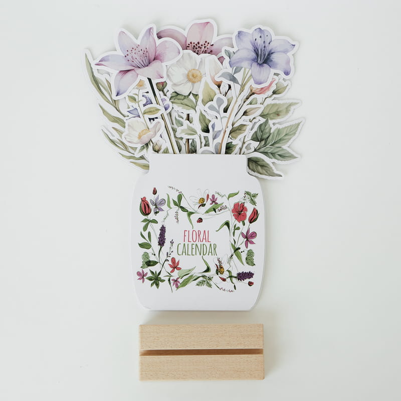 Dekoratif Çiçekli 2026 Masa Takvimi