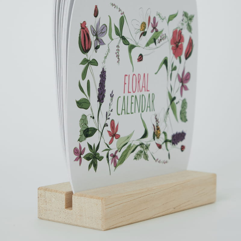 Dekoratif Çiçekli 2026 Masa Takvimi