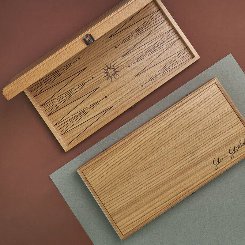 El Yazısı İsimli Fugalı Meşe Tavla Seti